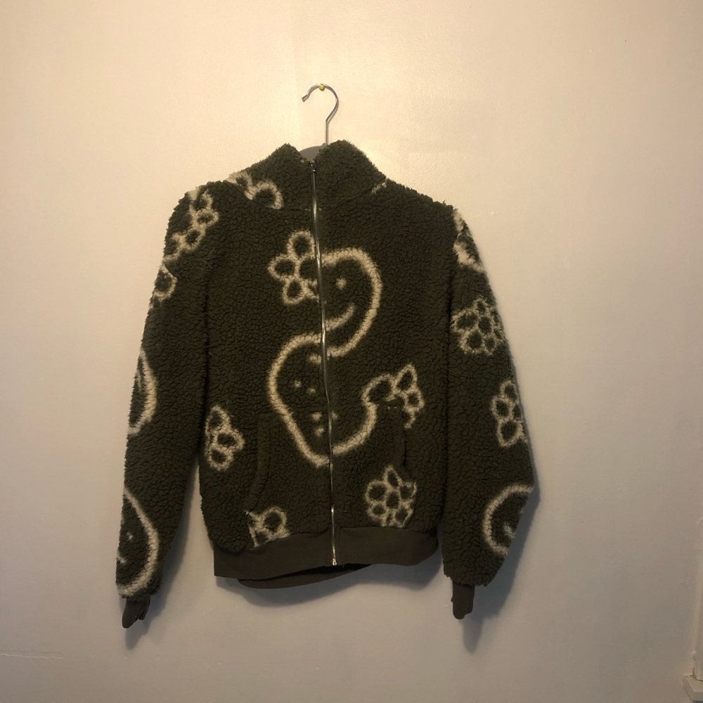 ZIP UP FUZZY JACKET!!